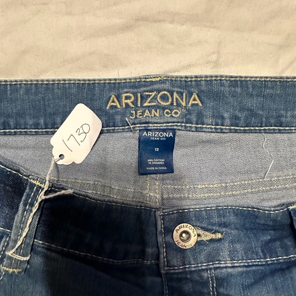 GUC Arizona jeans. Size 13. - Picture 4 of 8